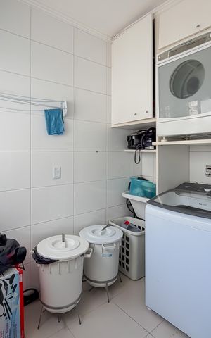 Apartamento à venda com 133m², 3 quartos e 2 vagas Apartamento à venda com 133m², 3 quartos e 2 vagasÁrea de Serviço