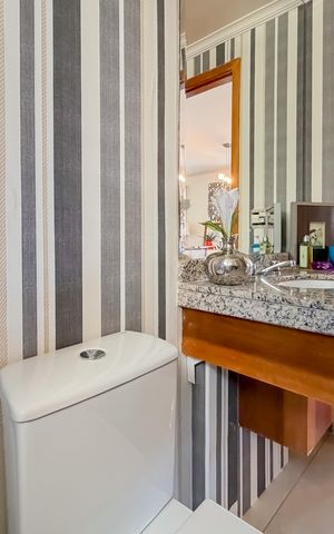 Apartamento à venda com 133m², 3 quartos e 2 vagas Apartamento à venda com 133m², 3 quartos e 2 vagasBanheiro Social