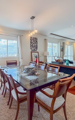 Apartamento à venda com 133m², 3 quartos e 2 vagas Apartamento à venda com 133m², 3 quartos e 2 vagasSala de Jantar