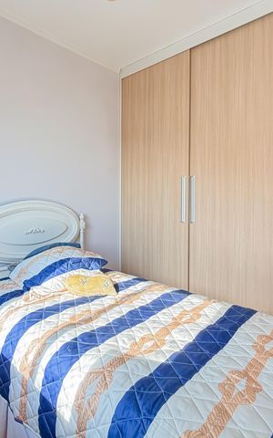 Apartamento à venda com 133m², 3 quartos e 2 vagas Apartamento à venda com 133m², 3 quartos e 2 vagasQuarto 1