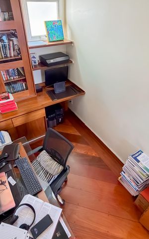Apartamento à venda com 133m², 3 quartos e 2 vagas Apartamento à venda com 133m², 3 quartos e 2 vagasEscritório