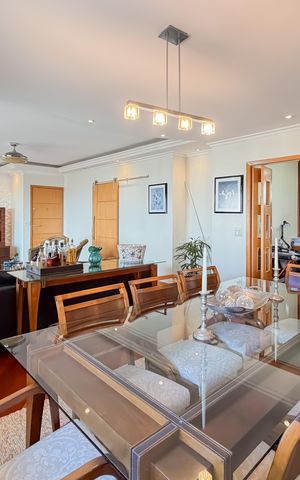 Apartamento à venda com 133m², 3 quartos e 2 vagas Apartamento à venda com 133m², 3 quartos e 2 vagasSala de Jantar