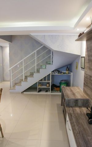 Casa de condomínio à venda com 119m², 3 quartos e 1 vagaSala