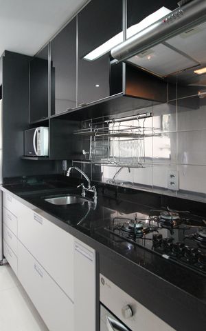 Apartamento à venda com 74m², 2 quartos e 2 vagas Apartamento à venda com 74m², 2 quartos e 2 vagasCozinha