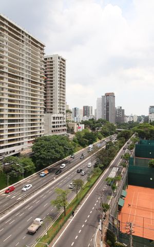 Apartamento à venda com 74m², 2 quartos e 2 vagas Apartamento à venda com 74m², 2 quartos e 2 vagasVista