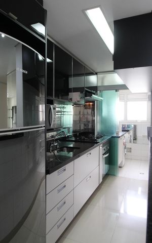 Apartamento à venda com 74m², 2 quartos e 2 vagas Apartamento à venda com 74m², 2 quartos e 2 vagasCozinha