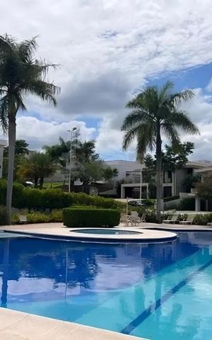 Casa de condomínio à venda com 580m², 3 quartos e 6 vagas