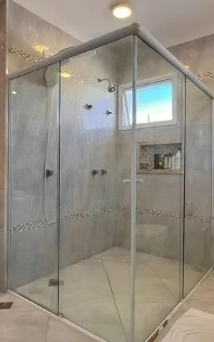 Casa de condomínio à venda com 580m², 3 quartos e 6 vagas