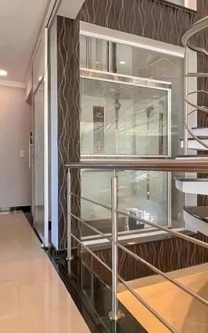 Casa de condomínio à venda com 580m², 3 quartos e 6 vagas