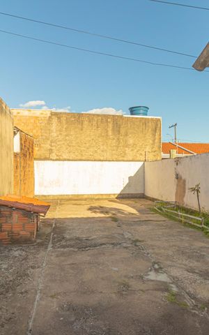 Casa à venda com 42m², 2 quartos e 1 vaga Casa à venda com 42m², 2 quartos e 1 vagaVista do Quarto 2
