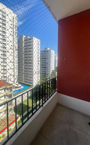 Apartamento à venda com 36m², 1 quarto e 1 vaga Apartamento à venda com 36m², 1 quarto e 1 vagaVaranda