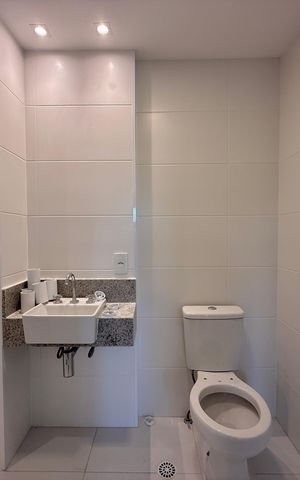 Apartamento à venda com 66m², 2 quartos e 1 vaga Apartamento à venda com 66m², 2 quartos e 1 vagaBanheiro Social