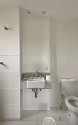 Apartamento à venda com 66m², 2 quartos e 1 vaga Apartamento à venda com 66m², 2 quartos e 1 vagaBanheiro Suíte