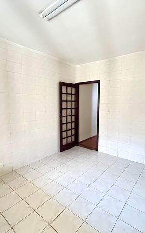 Casa para alugar com 110m², 2 quartos e 2 vagas Casa para alugar com 110m², 2 quartos e 2 vagasCozinha