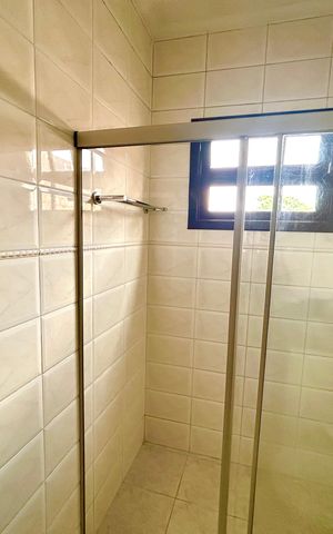 Casa para alugar com 110m², 2 quartos e 2 vagas Casa para alugar com 110m², 2 quartos e 2 vagasBanheiro da Suíte 2