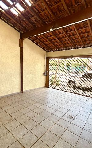 Casa para alugar com 110m², 2 quartos e 2 vagas Casa para alugar com 110m², 2 quartos e 2 vagasGaragem