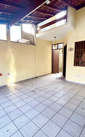 Casa para alugar com 110m², 2 quartos e 2 vagas Casa para alugar com 110m², 2 quartos e 2 vagasGaragem