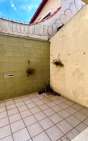 Casa para alugar com 110m², 2 quartos e 2 vagas Casa para alugar com 110m², 2 quartos e 2 vagasÁrea de Serviço