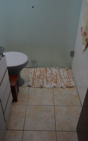 Casa à venda com 230m², 3 quartos e 4 vagasBanheiro Social