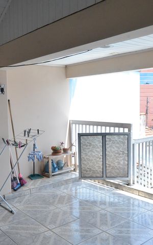 Casa à venda com 230m², 3 quartos e 4 vagasServiço