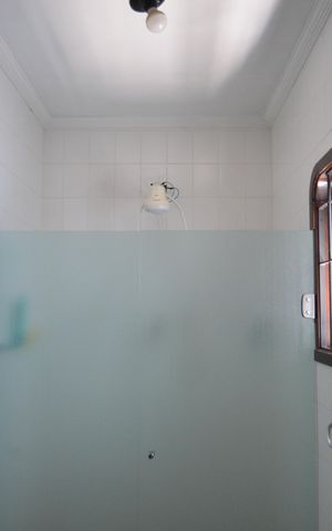Casa à venda com 230m², 3 quartos e 4 vagasBanheiro Social