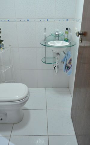 Casa à venda com 230m², 3 quartos e 4 vagasLavabo