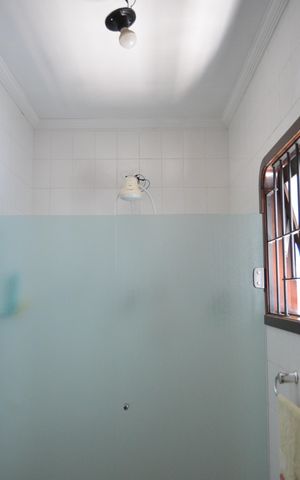 Casa à venda com 230m², 3 quartos e 4 vagasBanheiro Social