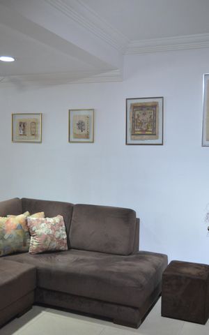 Casa à venda com 230m², 3 quartos e 4 vagasSala