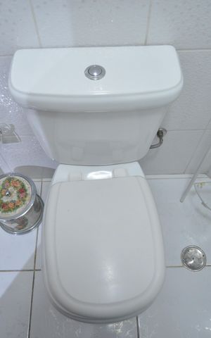 Casa à venda com 230m², 3 quartos e 4 vagasLavabo