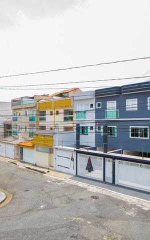 Casa à venda com 200m², 4 quartos e 2 vagas Casa à venda com 200m², 4 quartos e 2 vagasVista da varanda