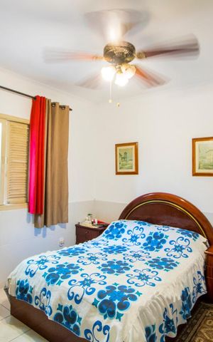 Casa à venda com 200m², 4 quartos e 2 vagas Casa à venda com 200m², 4 quartos e 2 vagasQuarto 1 - Suíte