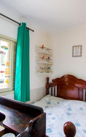 Casa à venda com 200m², 4 quartos e 2 vagas Casa à venda com 200m², 4 quartos e 2 vagasQuarto 4