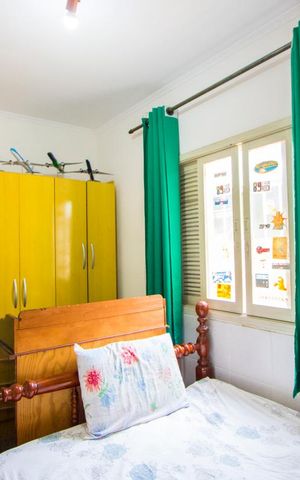 Casa à venda com 200m², 4 quartos e 2 vagas Casa à venda com 200m², 4 quartos e 2 vagasQuarto 4