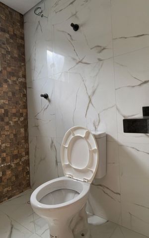 Apartamento à venda com 51m², 2 quartos e 1 vaga Apartamento à venda com 51m², 2 quartos e 1 vagaBanheiro quarto 2