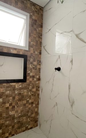 Apartamento à venda com 53m², 2 quartos e 1 vaga Apartamento à venda com 53m², 2 quartos e 1 vagaBanheiro
