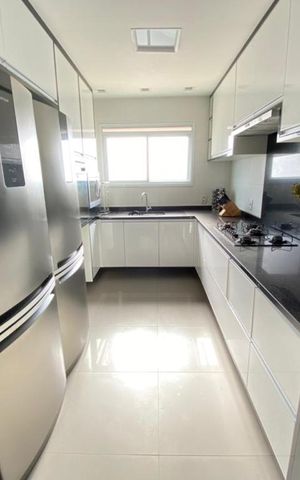 Apartamento para alugar com 289m², 4 quartos e 3 vagas
