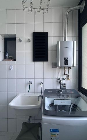 Apartamento à venda com 81m², 2 quartos e 2 vagas Apartamento à venda com 81m², 2 quartos e 2 vagasÁrea de Serviço