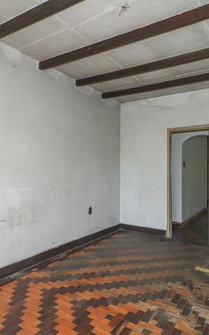 Casa à venda com 240m², 4 quartos e 2 vagasQuarto