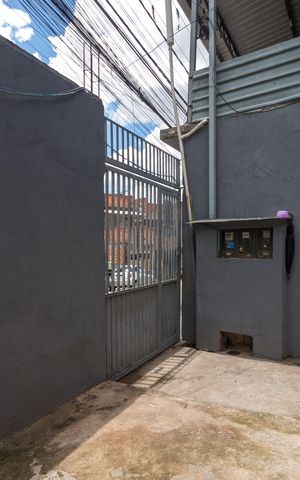 Casa à venda com 90m², 2 quartos e 3 vagas Casa à venda com 90m², 2 quartos e 3 vagasQuintal