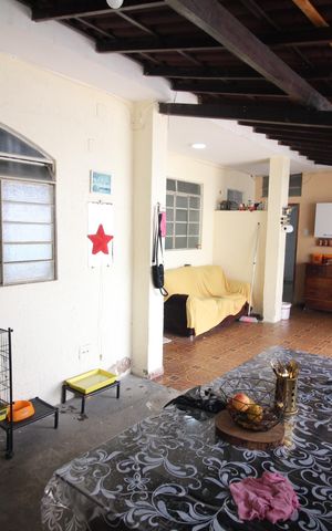 Casa à venda com 105m², 2 quartos e 10 vagasCozinha e Área de Serviço