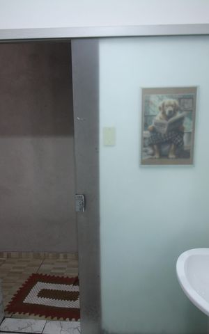 Casa para alugar com 105m², 2 quartos e 10 vagasBanheiro