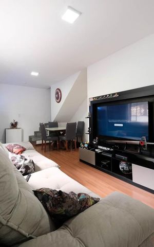Casa à venda com 111m², 3 quartos e 1 vagaSala