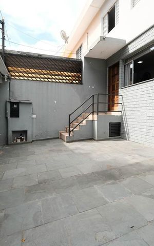 Casa à venda com 111m², 3 quartos e 1 vagaGaragem