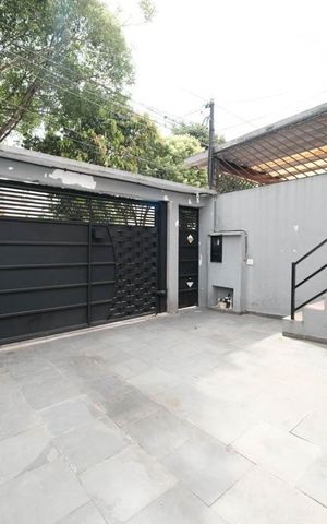 Casa à venda com 111m², 3 quartos e 1 vagaGaragem