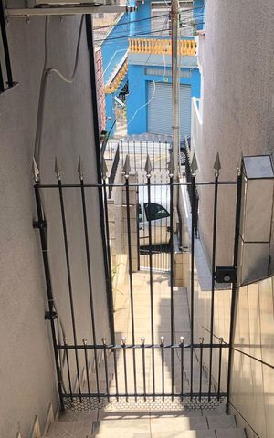 Casa à venda com 142m², 4 quartos e 1 vaga