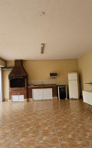 Casa de condomínio à venda com 175m², 3 quartos e 4 vagas Casa de condomínio à venda com 175m², 3 quartos e 4 vagasÁrea comum