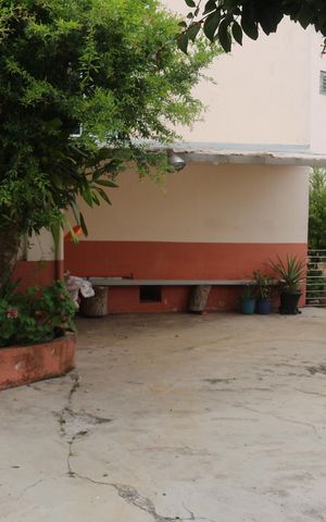 Casa à venda com 1200m², 3 quartos e 4 vagasGaragem