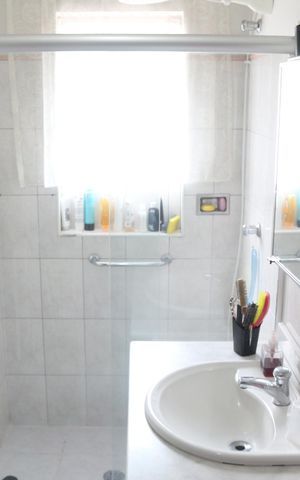 Casa à venda com 1200m², 3 quartos e 4 vagasBanheiro 1