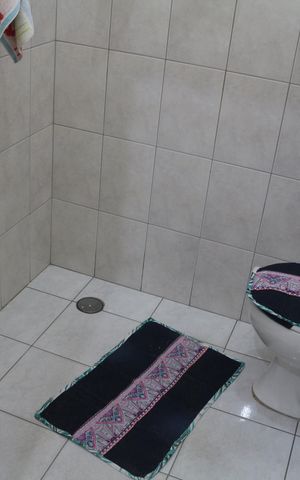 Casa à venda com 1200m², 3 quartos e 4 vagasBanheiro 2
