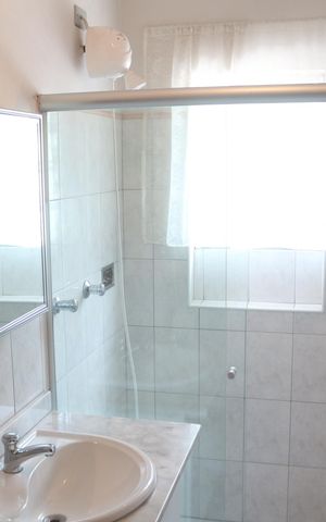 Casa à venda com 1200m², 3 quartos e 4 vagasBanheiro da Suíte